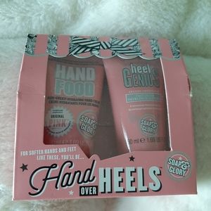 Soap & Glory Hand over Heels Set
